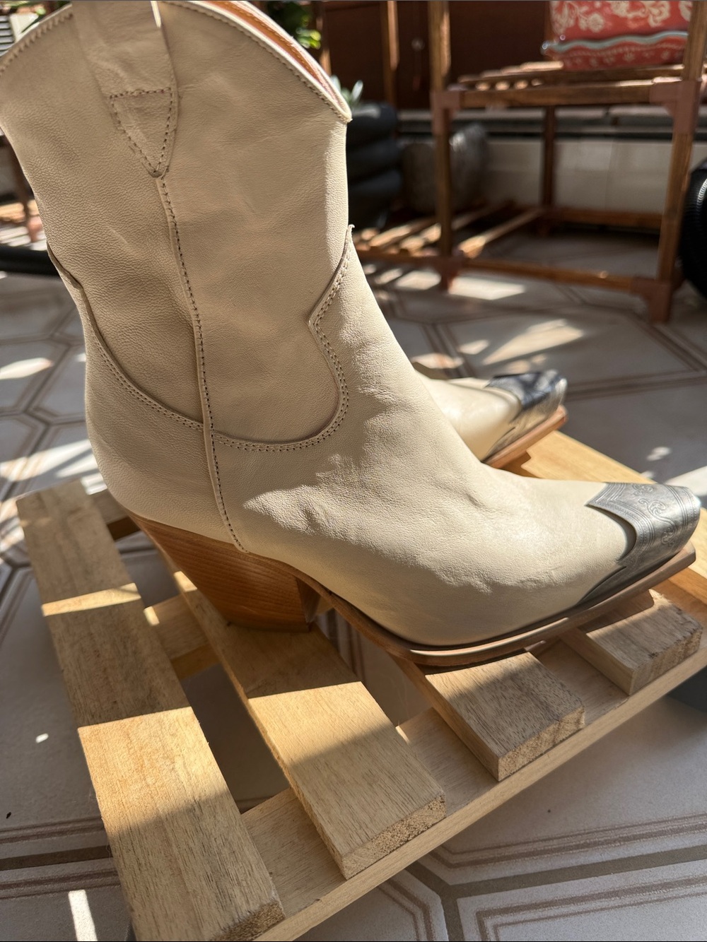 Free People size 6 Braden boots - Picture 4 of 5